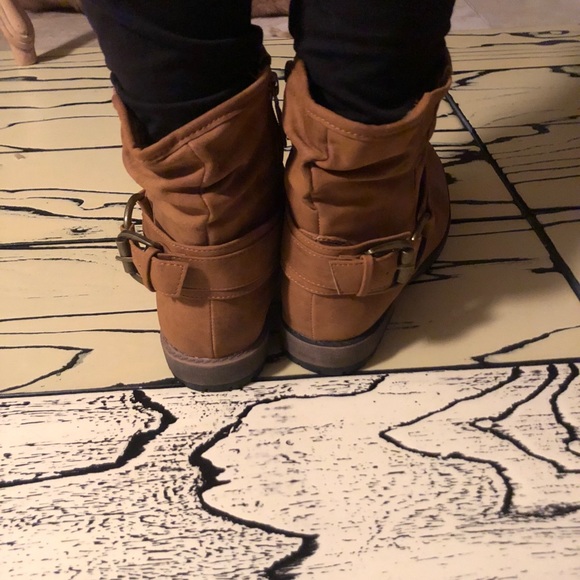 Dbdk Women's Side Zipper Ankle Booties - Picture 4 of 7